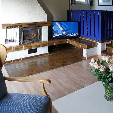 Landhaus-wald-und-see-2 *